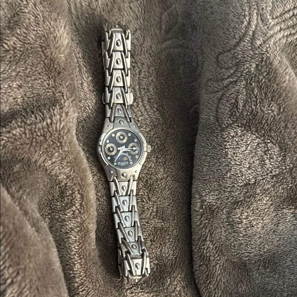 Silver Stainless Steel Watch - Picture 7 of 8